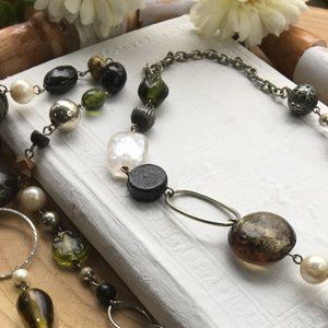 Long Necklace Green Pearl Silver Wood Beads